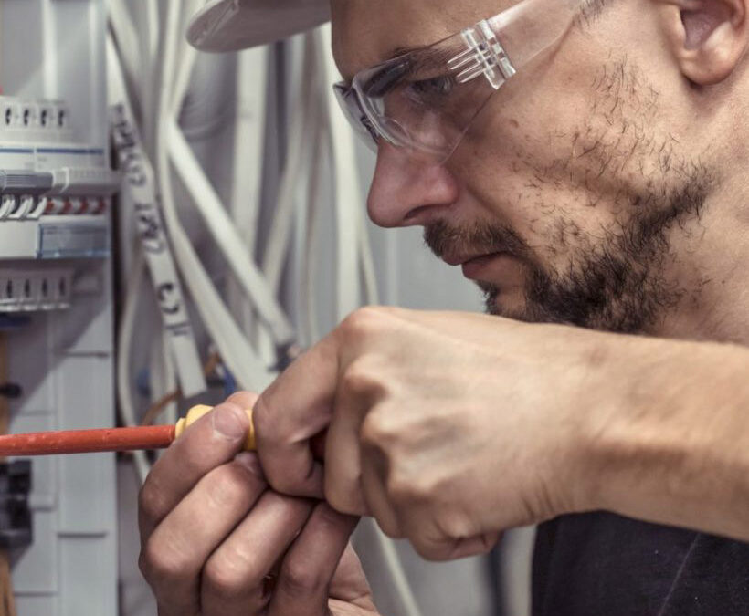 Elektryk – Mistrz Elektryczności